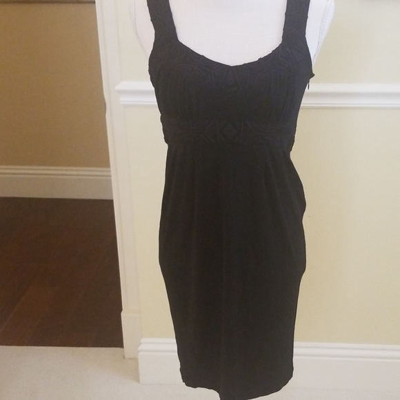 Dress - Picture 1 of 7